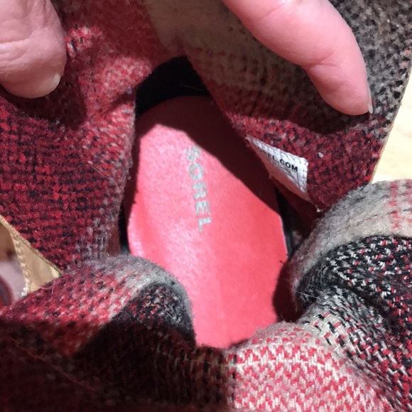 Sorel Yaquina II Boots Red Plaid Wool Size 6.5 - Picture 8 of 11